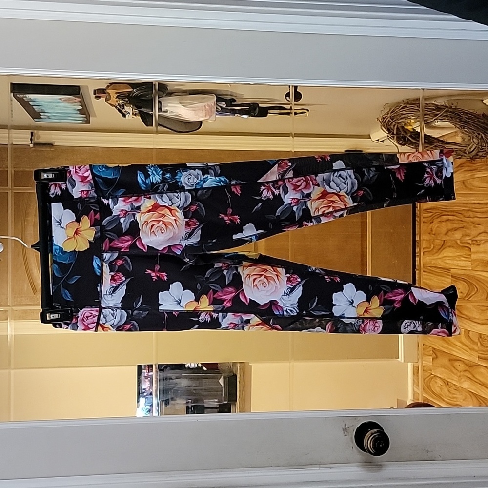 Zyia leggings